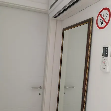 Bijela Kuca Mali Drvenik