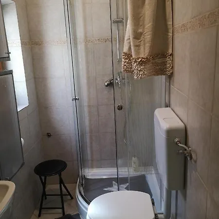 Bijela Kuca *