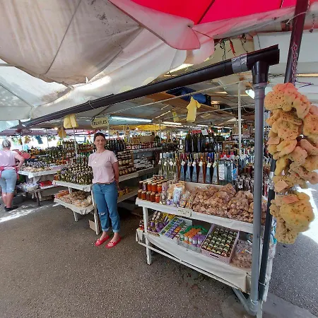 Bijela Kuca Mali Drvenik